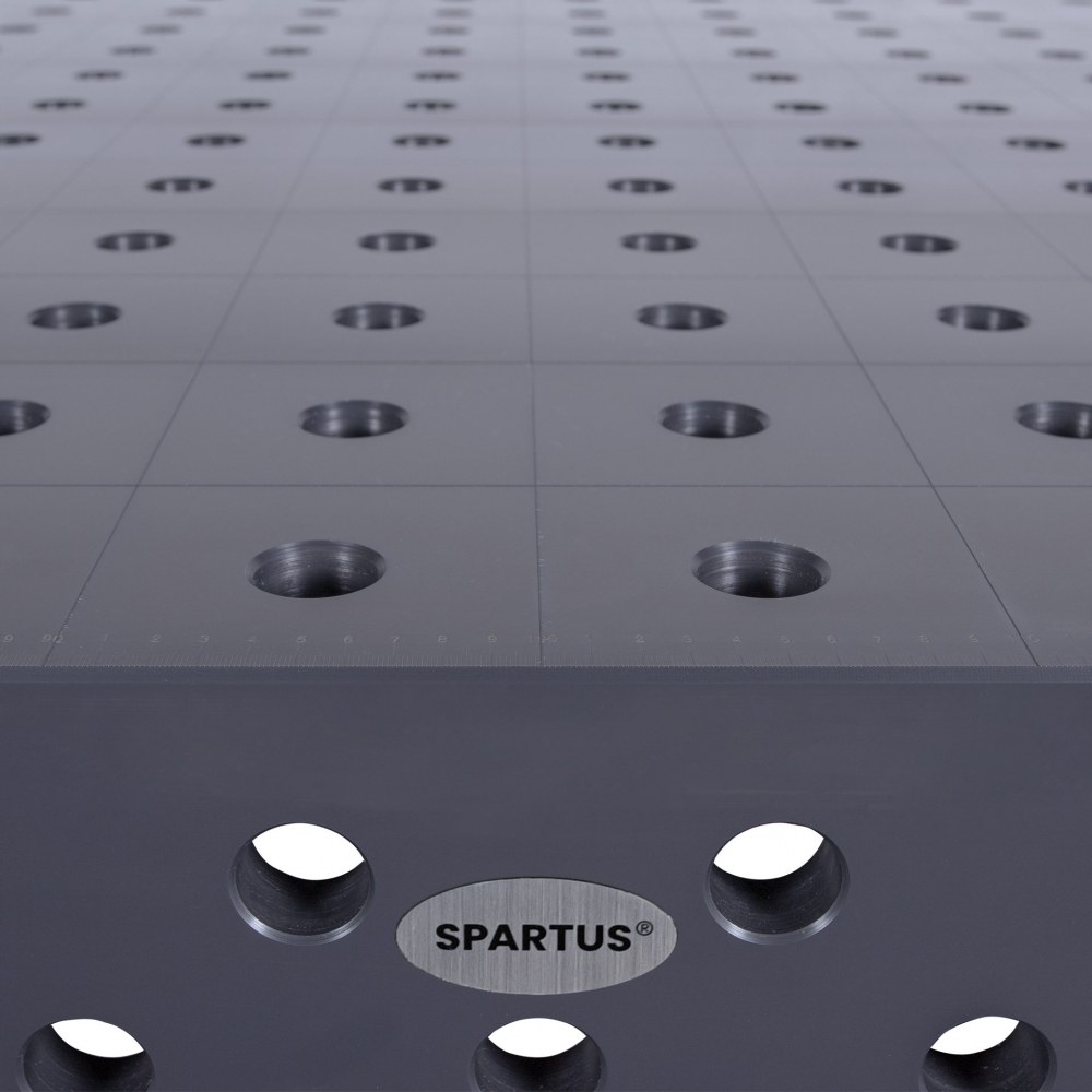 Stół spawalniczy SPARTUS MAXIMUS 3D 2400x1200x200mm | D28 | 6 nóg ze stopami L=650mm - obrazek 3